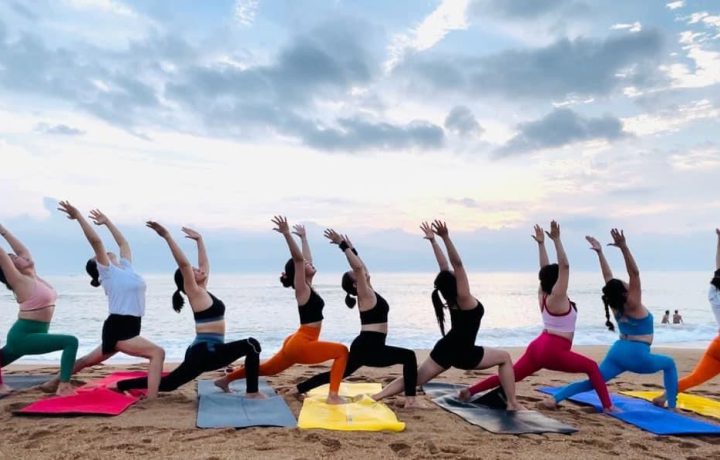 Yoga giúp giảm căng thẳng trong nhịp sống bận rộn